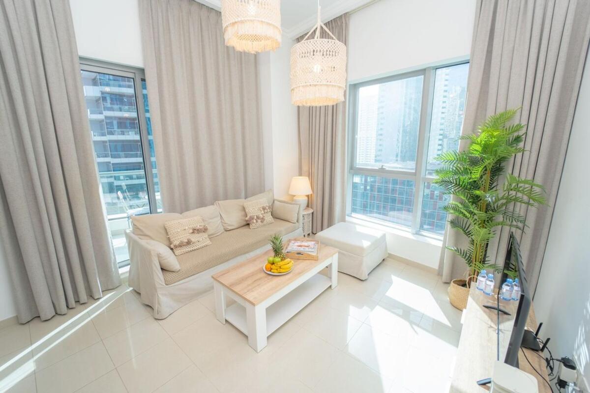 Aws Holiday Homes - Prime Apartment Near The Beach Dubaj Exteriér fotografie